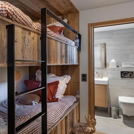 Chalet Luxueux Avec Jacuzzi Interieur A 400m Des Pistes - Fr-1-563-141 *